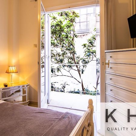 Retreat In Exarcheia Athens! Exterior photo